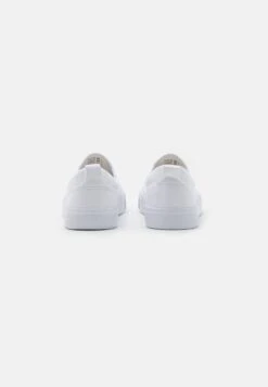 Pier One Unisex - Sneakers Laag - White -Schoen Verkoop 191f01ab84474fccb0e4b333b7cd7402