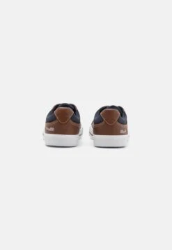 Pier One Sneakers Laag - Brown 10 Pier One Sneakers Laag - Brown -Schoen Verkoop 2a48f8c6eaf248f1903d3df00d2eaf9d