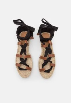 Pier One Leather - Sandalen Met Plateauzool - Black 13 Pier One Leather - Sandalen Met Plateauzool - Black -Schoen Verkoop 33efe5963cca4c438680977f9fb9581d