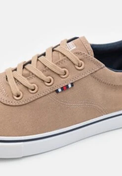 Pier One Unisex - Sneakers Laag - Brown -Schoen Verkoop 3d8d930a9d594a348d328f3c83bbc354