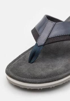 Pier One Leather - Teensandalen - Blue -Schoen Verkoop 50c49d2b3015483b8a98ff7b74229b5f