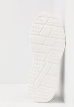 Pier One Sneakers Hoog - Black/White -Schoen Verkoop 52b5e07059e148baa03e0194b33ba8c5