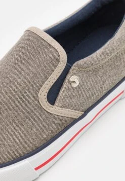 Pier One Unisex - Sneakers Laag - Taupe 13 Pier One Unisex - Sneakers Laag - Taupe -Schoen Verkoop 6a1834ed7c0648ecb860954f8dc6f955