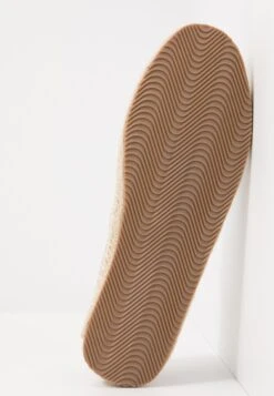 Pier One Rena Espadrille Unisex - Espadrilles - White/Blue -Schoen Verkoop 783aaa02540843288d52301a1f116eed