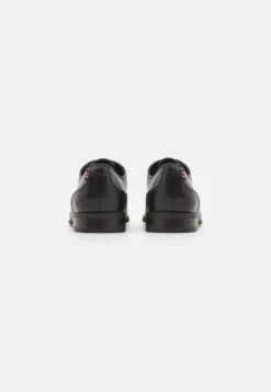 Pier One Unisex - Sportieve Veterschoenen - Black 10 Pier One Unisex - Sportieve Veterschoenen - Black -Schoen Verkoop a124d672b6ac4c629922d686c22cad66
