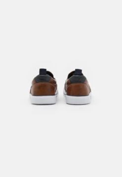 Pier One Unisex - Sneakers Laag - Cognac -Schoen Verkoop a5827ba272184322a5f334dbbc2389e8