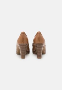 Pier One Leather- Klassieke Pumps - Cognac -Schoen Verkoop b1e0543a71904ff9ab3887fb1678f565