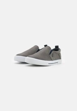Pier One Unisex - Sneakers Laag - Grey -Schoen Verkoop d0a326f9dfef45e690d8954b5bb5748f